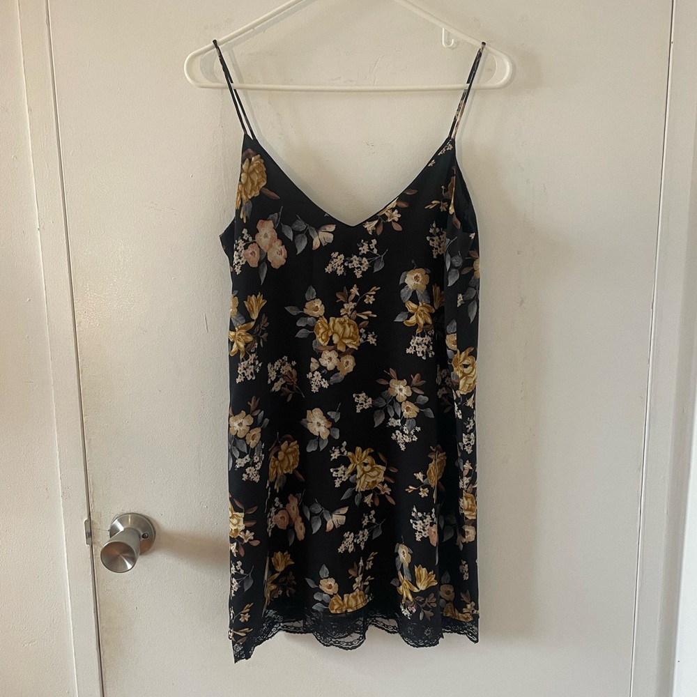 Forever 21 Floral Shift Dress